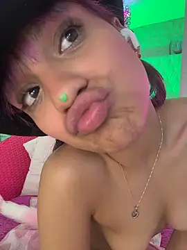 Kitty_madness Live XXX Chat