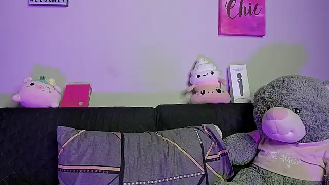 ViolettM 即時 XXX 聊天