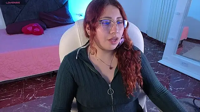 littlee_red: онлайн-секс-чат