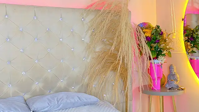 AlynAllen Adlı Modelin Canlı XXX Sohbeti