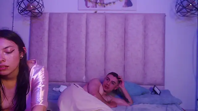 ninayjhonycs Live XXX Chat