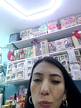 LunaZambrano Adlı Modelin Canlı XXX Sohbeti