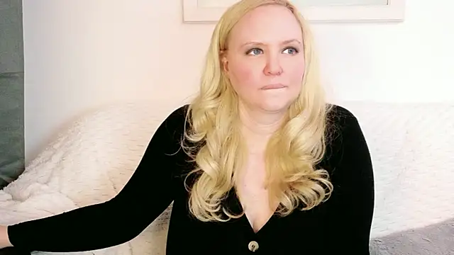 Chat +18 de Sarah4you ao vivo