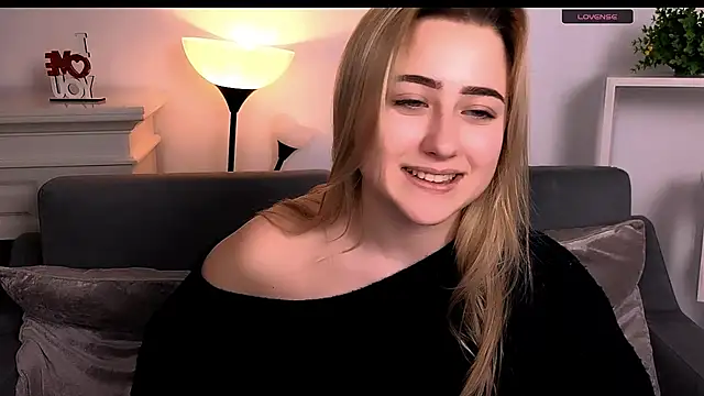 Lulu___Moon 라이브 XXX 채팅