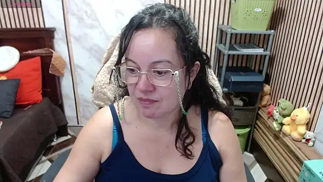 Sonialorens_ Chat XXX in diretta