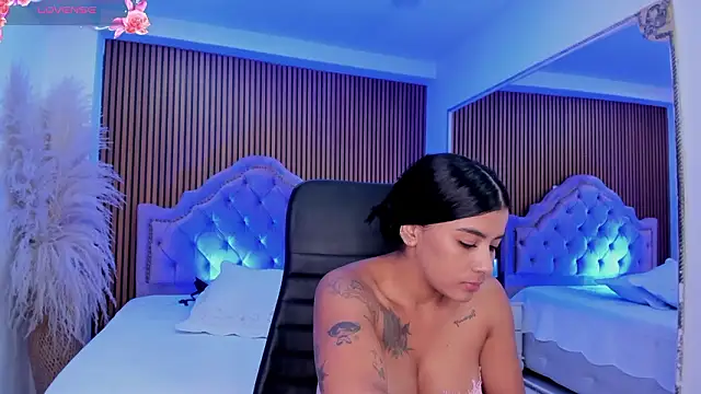 SelenaStonne Live XXX-chat