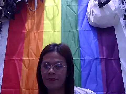 juicycum069 Adlı Modelin Canlı XXX Sohbeti