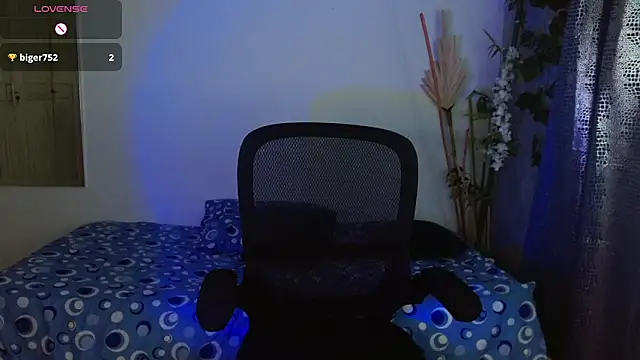 Chatroom XXX en direct de eithan_jonnes