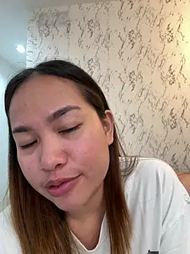 Ponthip 即時 XXX 聊天