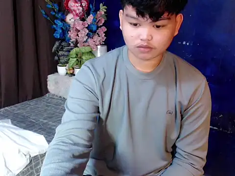 Rain_cum's Webcam Show