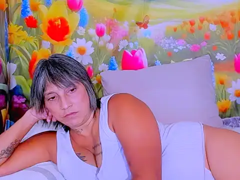 indianroxy Chat XXX live