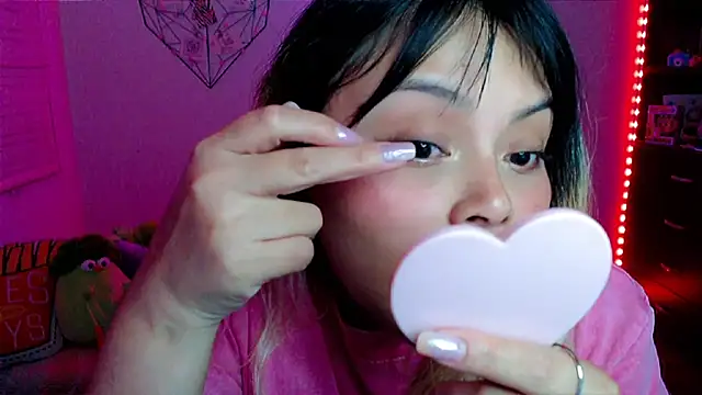 Živý XXX chat EllieMoonX