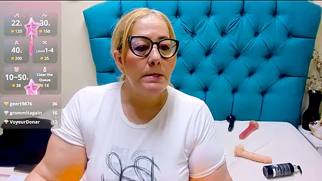 Chat +18 de Nayla_Garner ao vivo