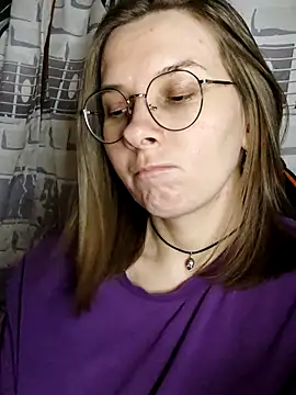 Chat +18 de Aashikalaa ao vivo