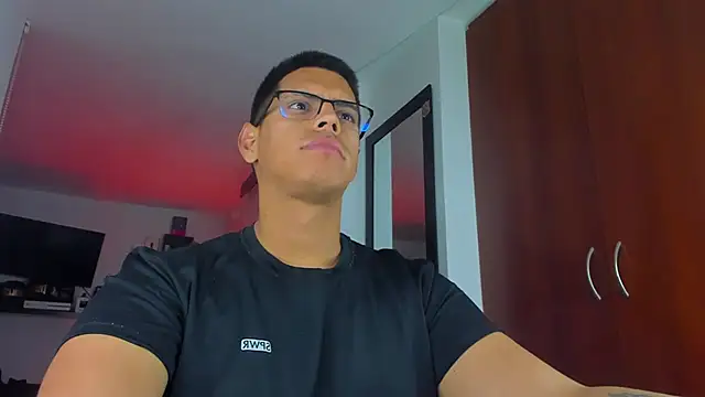 دردشة _John_Boy_ الجنسية المباشرة