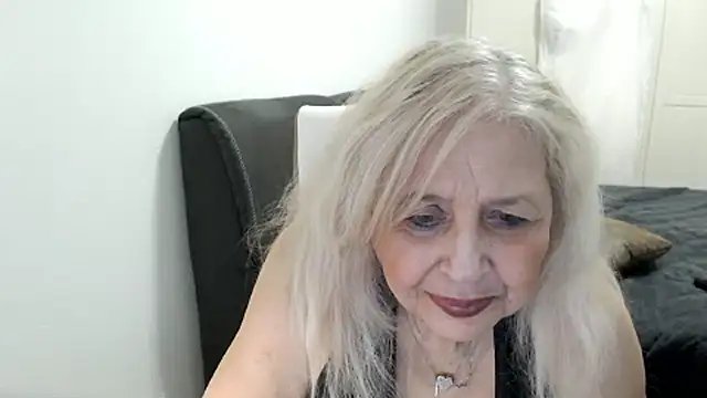 SusiLifeXXX: онлайн-секс-чат