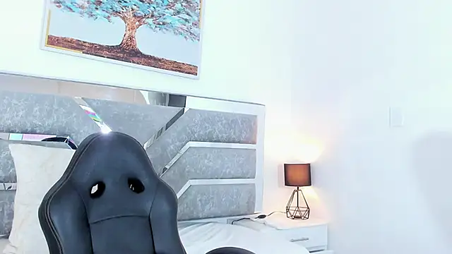 Slut_Milf_ Live XXX-chat