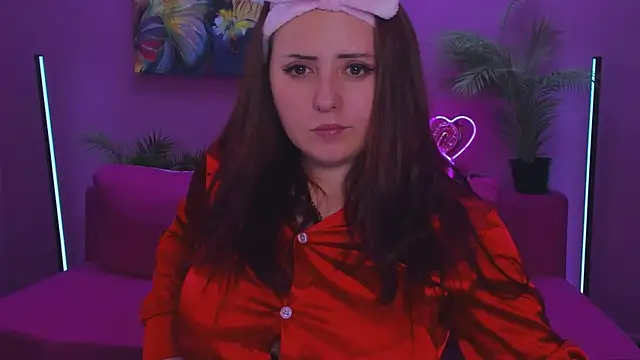 Hennessy_bunny Adlı Modelin Canlı XXX Sohbeti