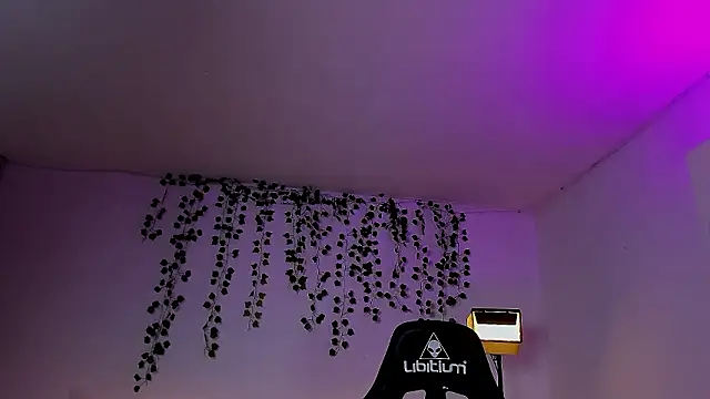 Chat XXX en directo de sara_doll77