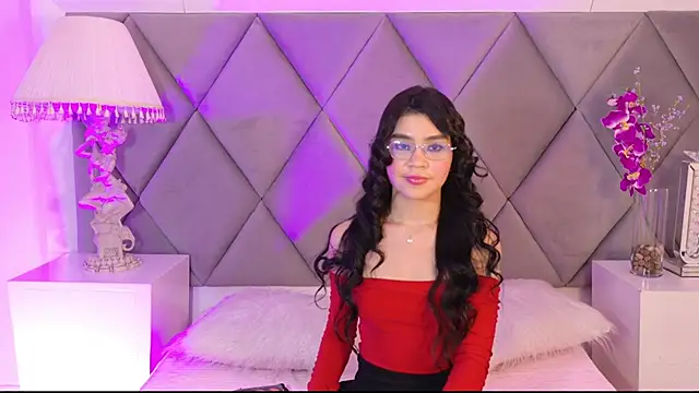 Živý XXX chat OliviaDiaz