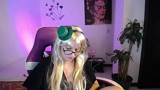 esmeraldaa230 Chat XXX in diretta