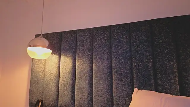 Ariannaa_Suarez1: απευθείας συνομιλία ΧΧΧ