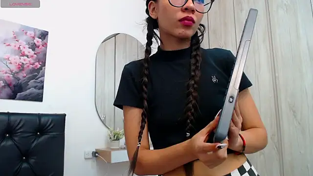 pinky_f00x: απευθείας συνομιλία ΧΧΧ