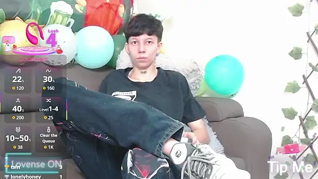 LiamBrown09: απευθείας συνομιλία ΧΧΧ