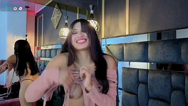 عرض كام IssaJones_