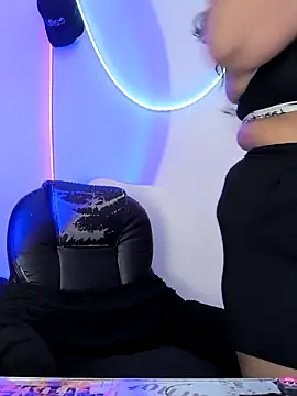 Онлайн чат XXX paola091