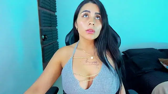 hannarusso élő XXX-chatje