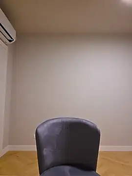 MiaRides19 live XXX chat