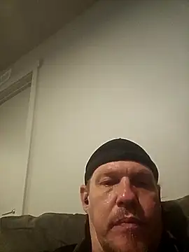 yourMasterisBored: вебкам-шоу