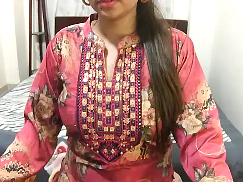 cutebengaligirl Adlı Modelin Web Kamerası Şovu