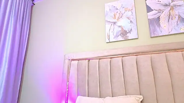 Esmeralda_Candy 现场XXX聊天