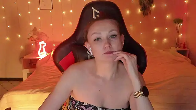 desperatehousewife__'s Live XXX Chat