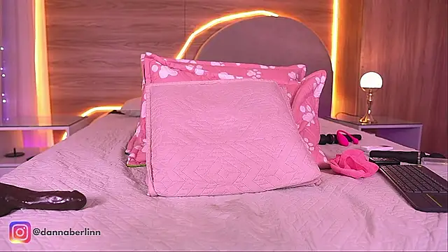 danna_berlin_ live XXX chat