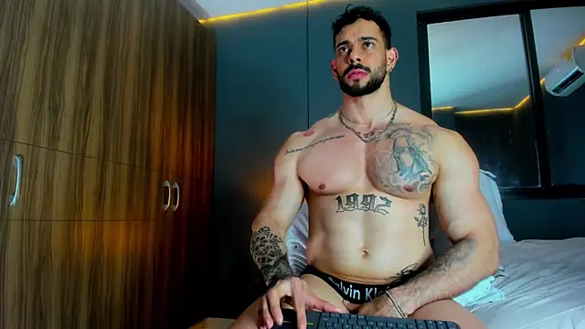 Show modela massimo_visconti na web-kameri