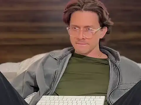 mcklister_kinky_feets Show Webcam