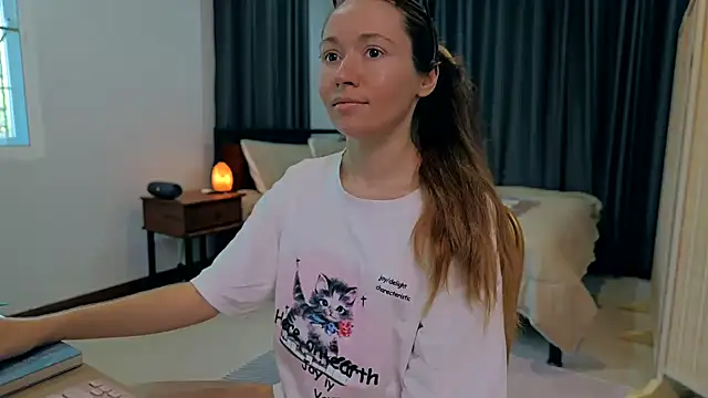 PocketElsa's Live XXX Chat