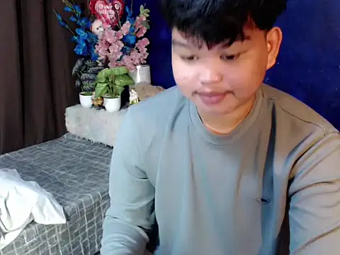 Rain_cum élő XXX-chatje