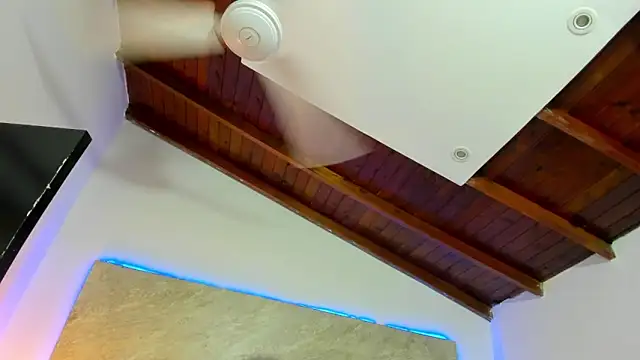 laia_fisher_'s Live XXX Chat