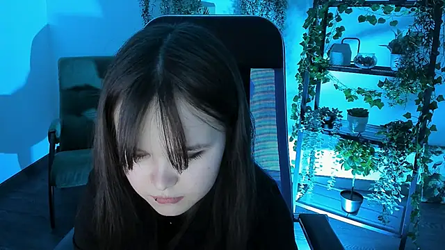 Elainebeness 现场XXX聊天