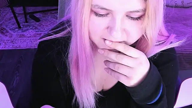 DiaAngell's Live XXX Chat