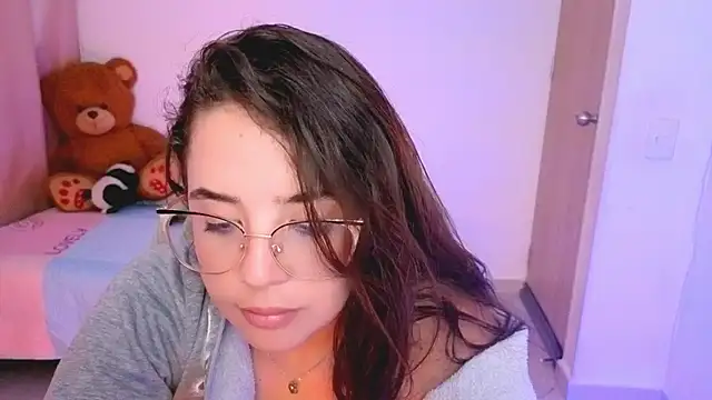 _alicia_z লাইভ XXX চ্যাট