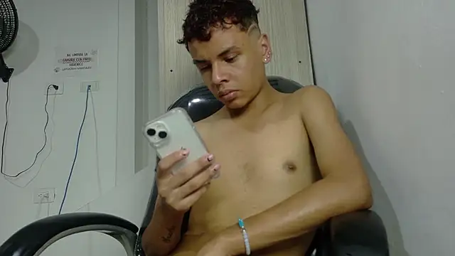 دردشة Xavier_Fox___ الجنسية المباشرة