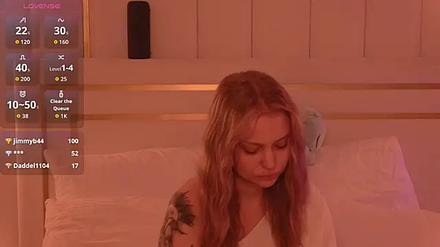 MollyHilton Live XXX-Chat