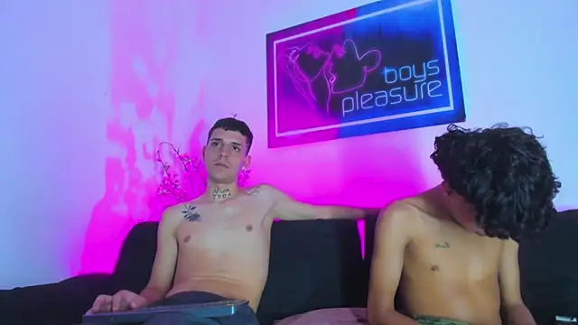 Pleasure_boys_hot Webcam Show