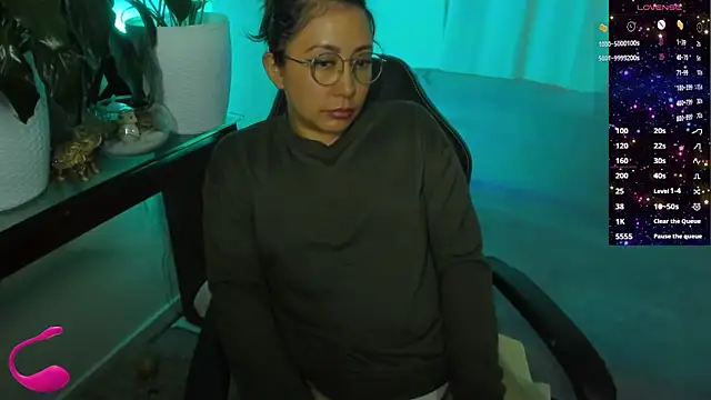 ella_harry: онлайн-секс-чат