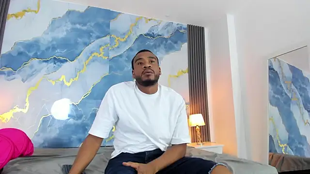 Kylieandjhonny's Live Chat Room